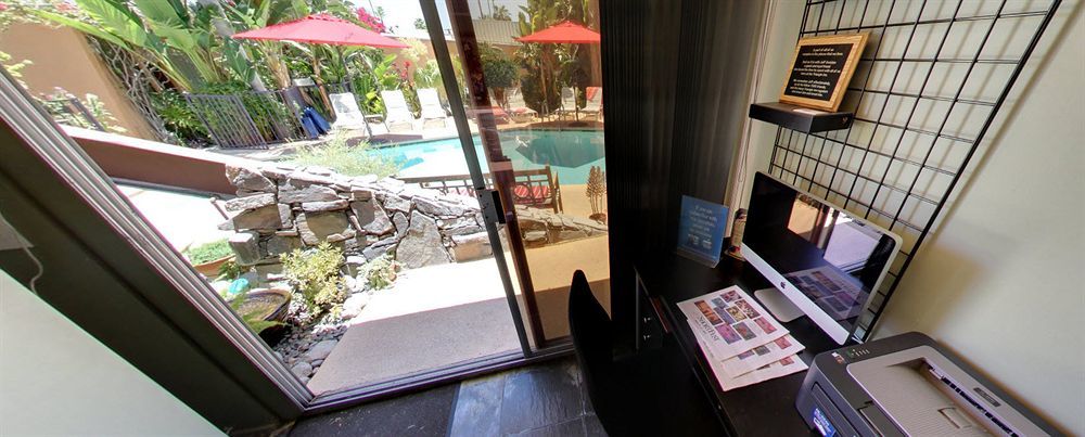 Triangle Inn Clothing Optional Resort For Men Palm Springs Exteriér fotografie